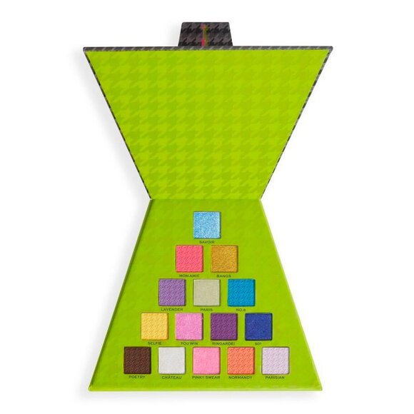 Makeup Revolution Emily In Paris City Of Love Palette - Picture 4 of 8